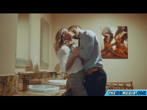 ❤️ Apabila awek berambut perang menggoda anda di tandas awam Lucah dubur pada ms.tubsexer-porn.ru ❌